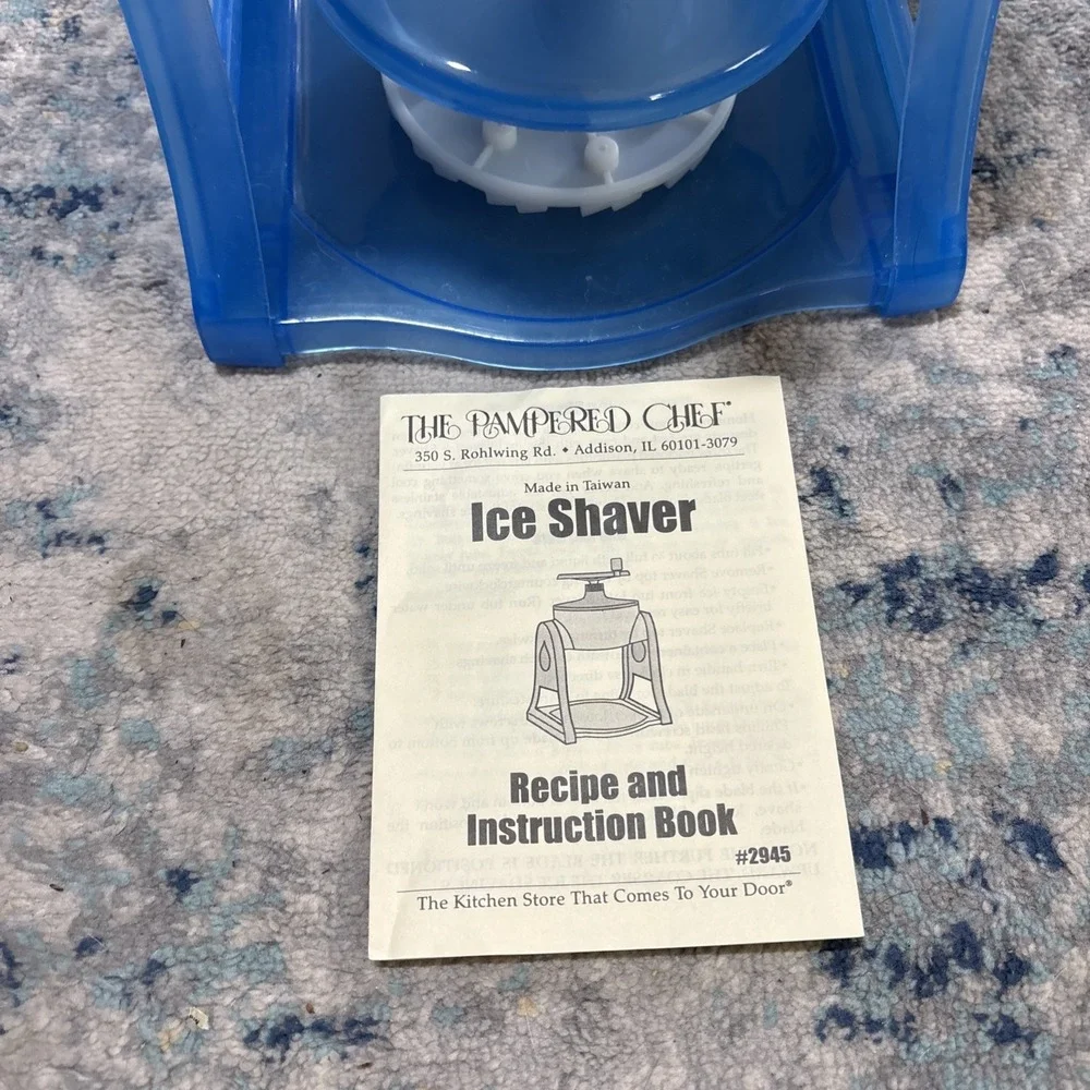 Pampered Chef Ice Shaver  & 1 Ice Container /w Lid Slushie Snow Cone Maker VTG